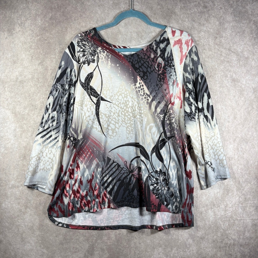 Zenergy by Chico's Top Womens Size 3 US XL Gray Floral Embellished 3/4 Sleeves